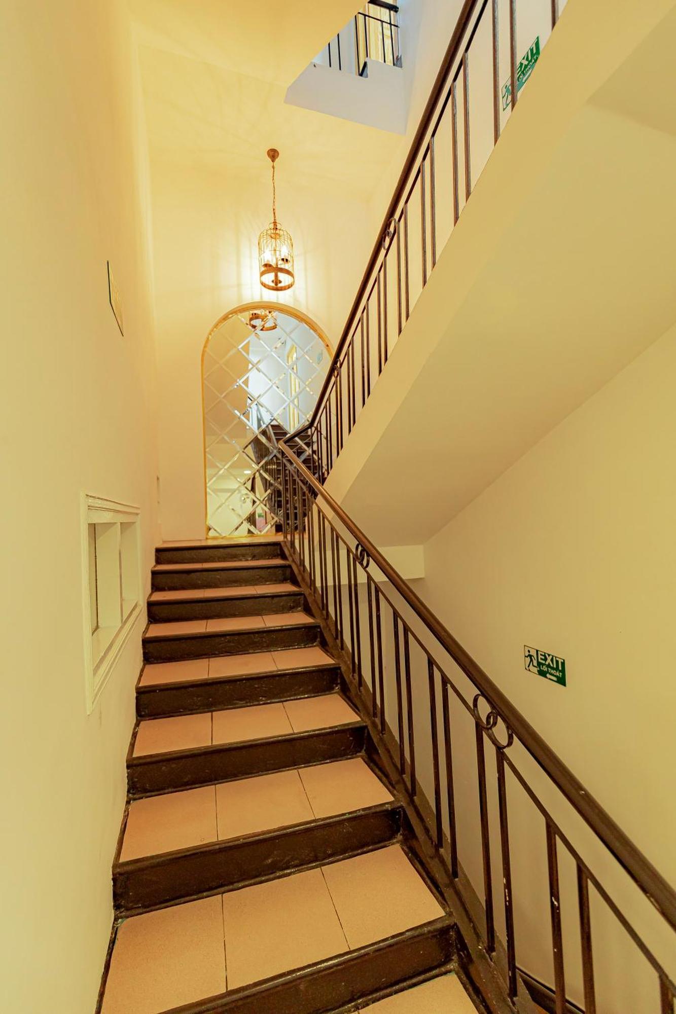Amigo Luxury Palace- Canh Cho Dem Đà Lạt Ngoại thất bức ảnh